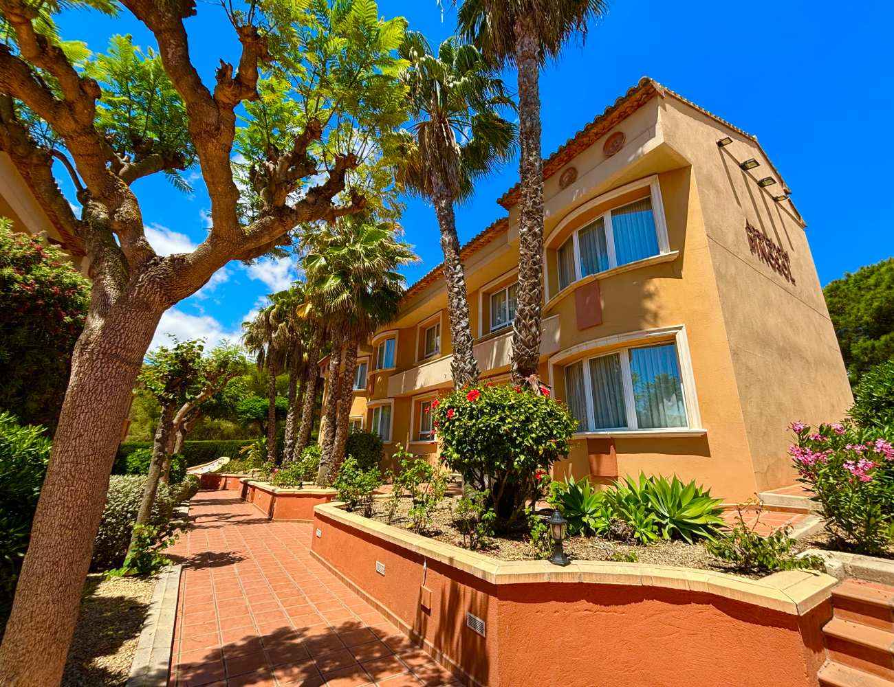 Exterior del apart-hotel Jávea Resort